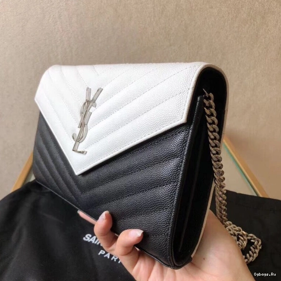 YSL CASSANDRE MATELASSÉ WALLET CHAIN 0814